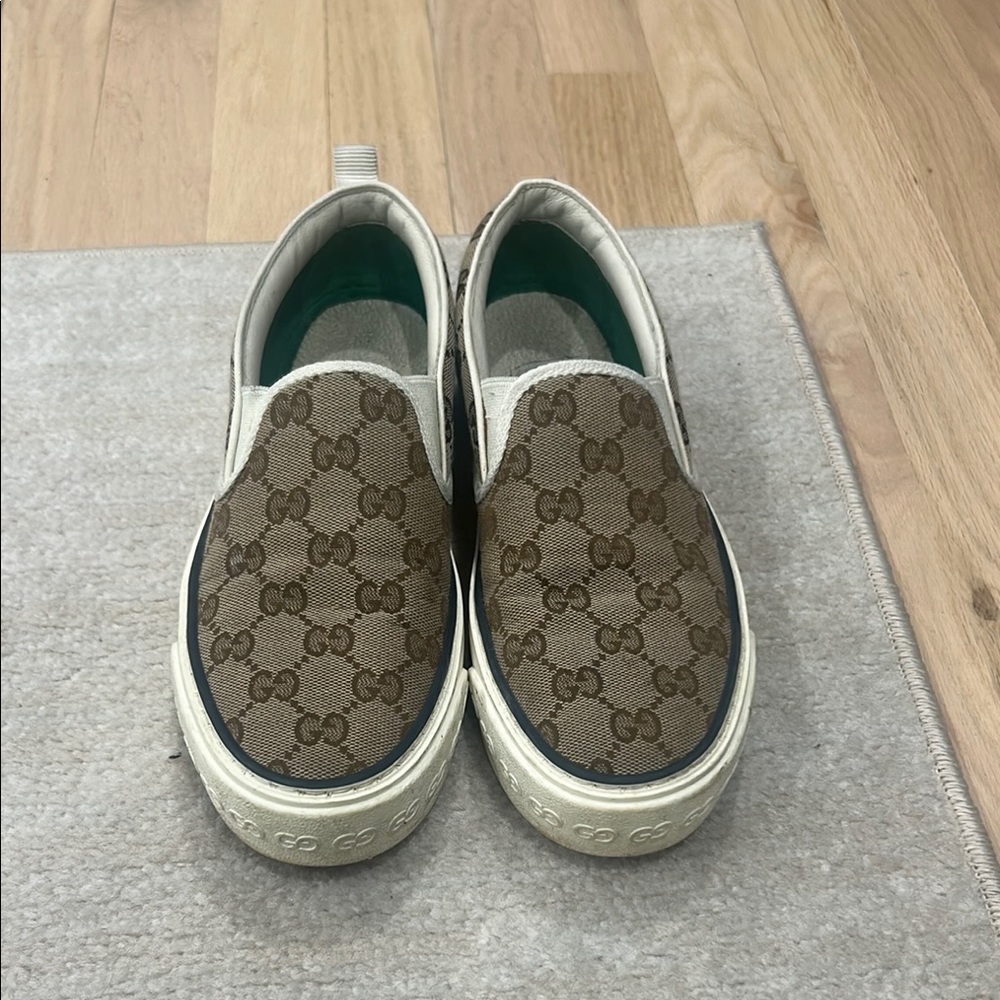 Gucci Brown and White Sneakers Slip-On Canvas